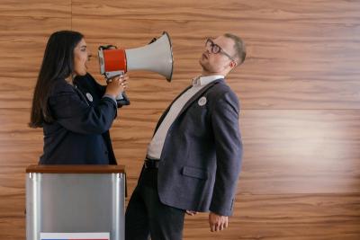 L’AIDE APPORTÉE À UN CANDIDAT INFLUENCE--ELLE L’ATTRIBUTION D’UN MARCHÉ PUBLIC ? 